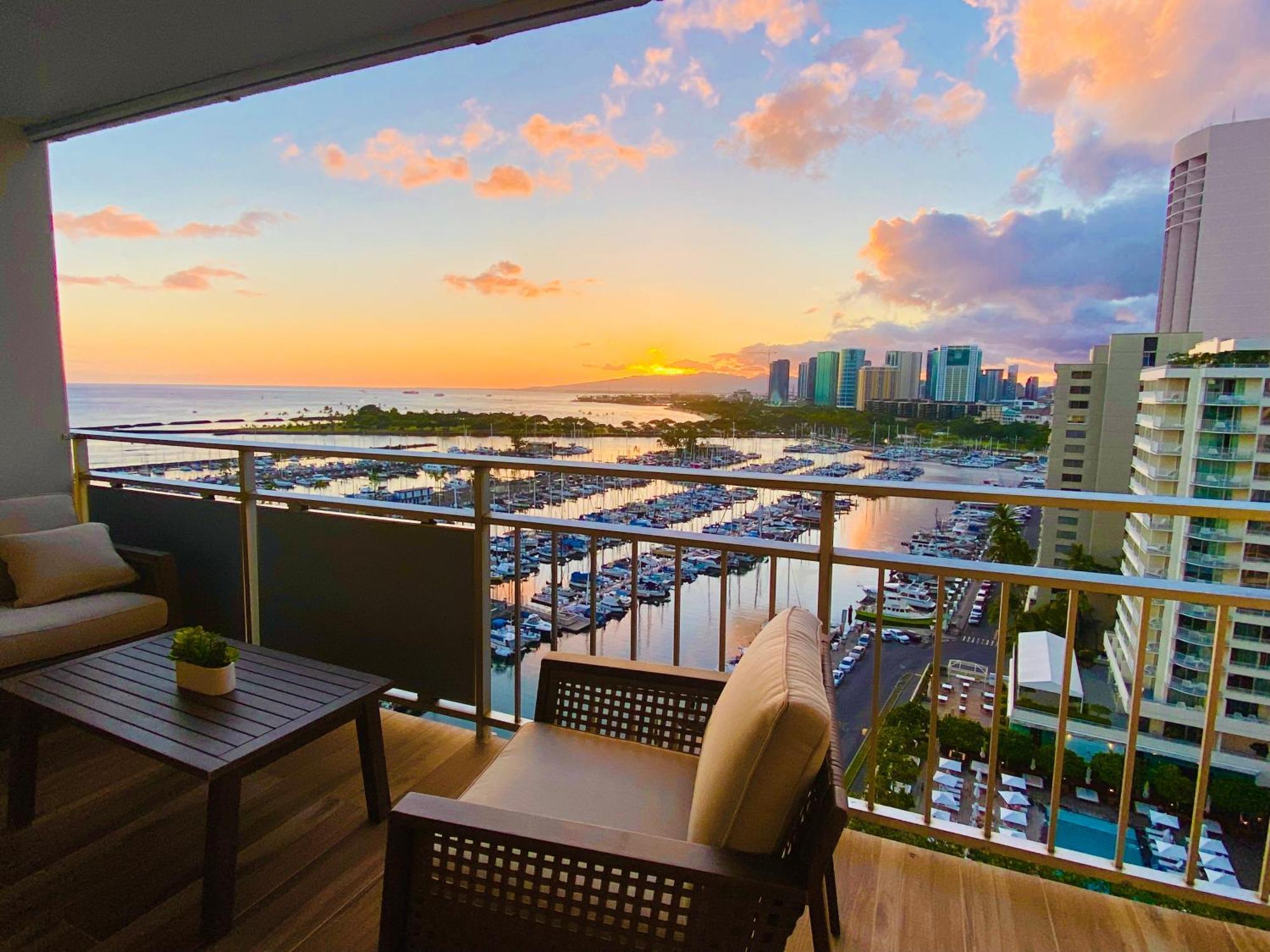 Panoramic Oceanview Resort - Full Kitchen In Each Room, 2 Swimming Pools, Onsite Restaurants, Fireworks Every Friday Honolulu Dış mekan fotoğraf